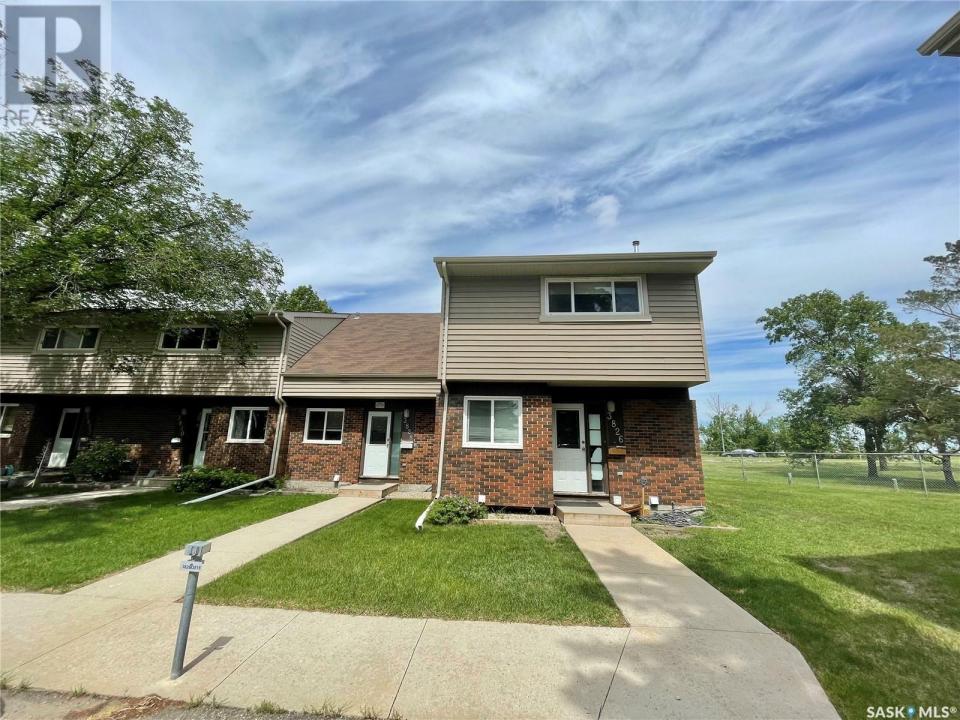 3826 CASTLE ROAD, Regina, Saskatchewan S4S 6M7, CANADÁ