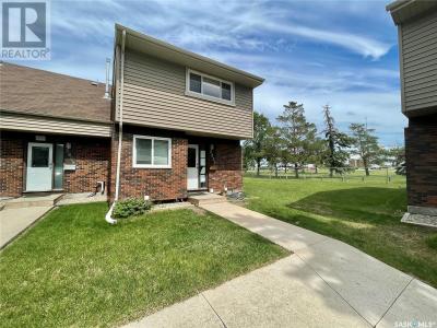 3826 CASTLE ROAD, Regina, Saskatchewan S4S 6M7, CANADÁ