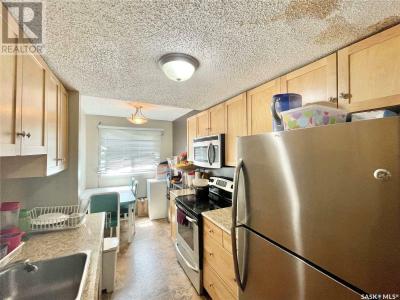 3826 CASTLE ROAD, Regina, Saskatchewan S4S 6M7, CANADÁ
