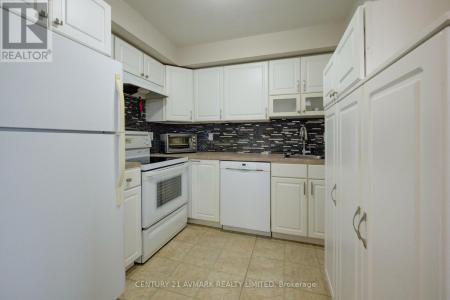 78 ROEHAMPTON AVENUE, St. Catharines (carlton/bunting), Ontario L2M 7W9, Canada