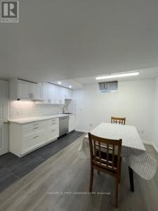 1570 BEAVERBROOK AVENUE, London North (north M), Ontario N6H 5T6, Canadá