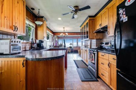 959-961 WATERS BEACH DRIVE, Colchester, オンタリオ N0R 1G0, カナダ