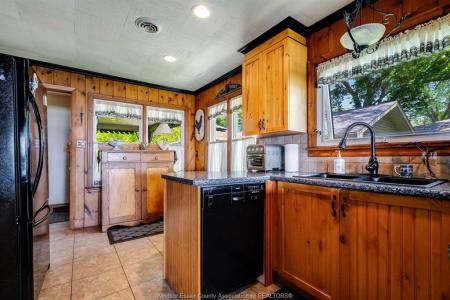 959-961 WATERS BEACH DRIVE, Colchester, オンタリオ N0R 1G0, カナダ