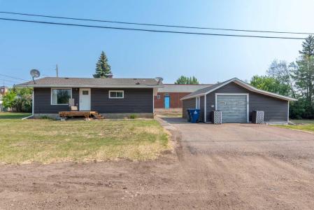 302 2 AVENUE E, Maidstone, Saskatchewan S0M 1M0, Canada