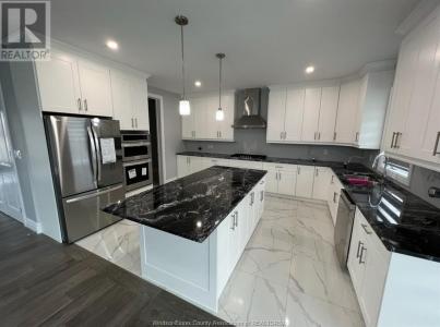 319 BENSON COURT, Amherstburg, أونتاريو N9V 0G7, كندا 