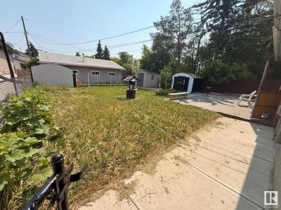 10341 158 STREET NW, Edmonton, Alberta T5P 2Y4, Canadá