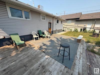 10341 158 STREET NW, Edmonton, Alberta T5P 2Y4, Canadá