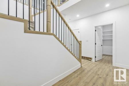 81 SILVERSTONE DRIVE, Stony Plain, Alberta T7Y 0E8, Canada