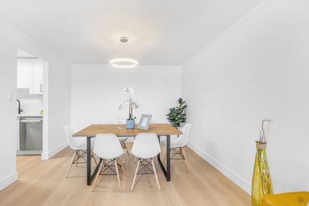 6651 MINORU BOULEVARD, Richmond, British Columbia V6Y 1Z2, Canada