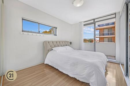 41/28 Brickworks Drive, Holroyd, NSW 2142, Úc