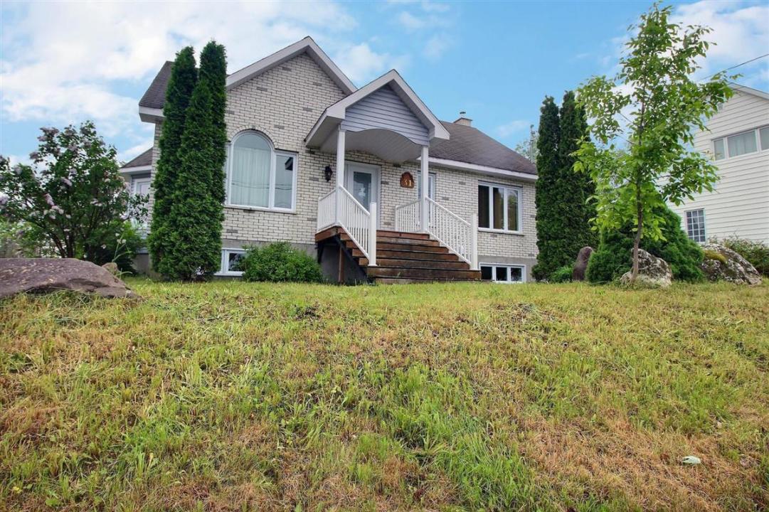 31 Rue du Vieux-Chemin, Témiscouata-sur-le-Lac, Québec G0L 1E0, Canada