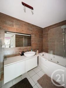Beaumont, Alvernia 63110, Francia