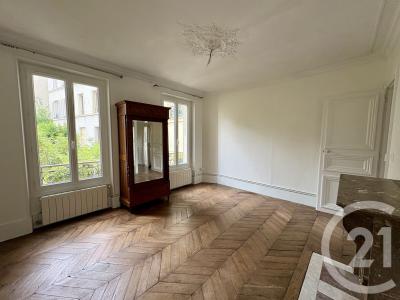 Suresnes, Île-de-France 92150, Francia
