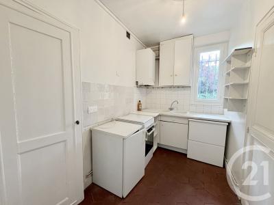 Suresnes, Île-de-France 92150, Francia