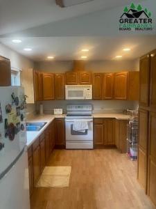 1783 BRADWAY ROAD, North Pole, Alaska 99705, Estados Unidos