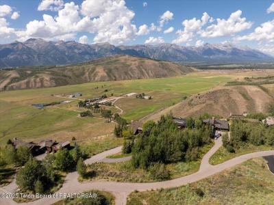 1987 N SPIRIT DANCE Road, Jackson, Wyoming 83001, USA