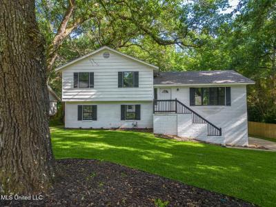 2550 Davidson Road, Ocean Springs, Mississippi 39564, USA