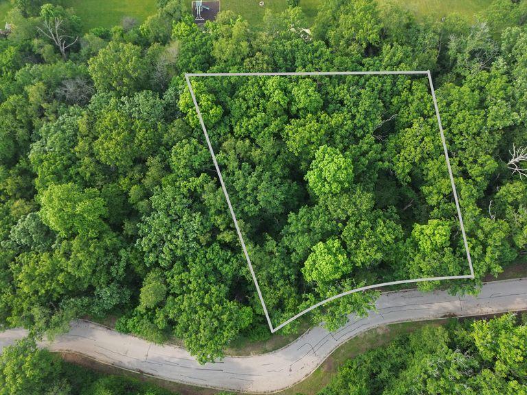 7402 Forest Oak Drive, Mchenry, Illinois 60050, États-Unis