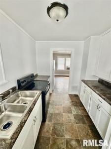 1526 Grand Avenue, Galesburg, אילינוי 61401, ארצות הברית של אמריקה