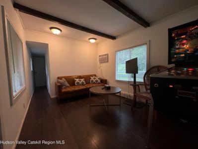 102 Eastern Parkway, Saugerties, New York 12477, Amerika Birleşik Devletleri
