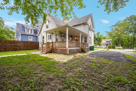 207 Iowa Avenue, Joliet, Illinois 60433, USA