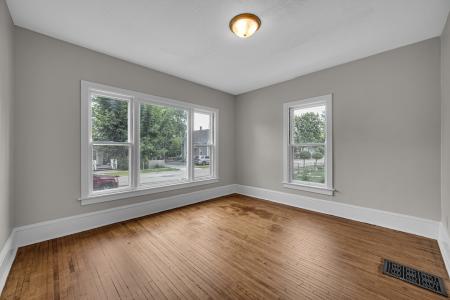 207 Iowa Avenue, Joliet, Illinois 60433, USA