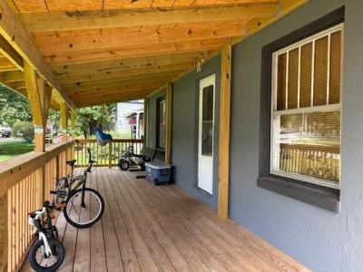 317 West Pleasant Street, Aurora, Missouri 65605, États-Unis