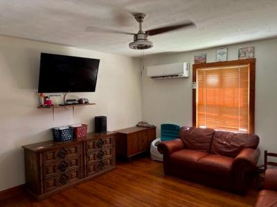 317 West Pleasant Street, Aurora, Missouri 65605, États-Unis