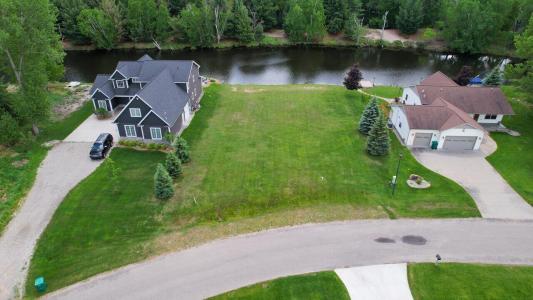 107 No Wake Court, Houghton Lake, Michigan 48629, Estados Unidos