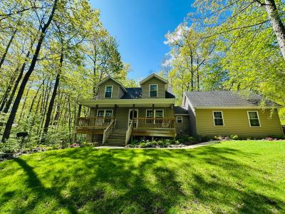 240 Monroe Boulevard, Roscommon, Michigan 48653, USA