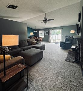5 E Viola Avenue, Washington, Indiana 47501, USA