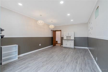 174 1/2 E 7th Street, Oswego, Нью-Йорк 13126, Соединенные Штаты