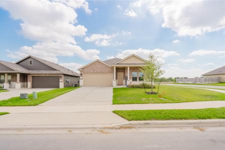 2140 Chief Street, Bryan, Texas 77807, USA