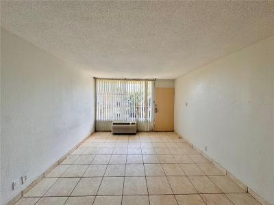 7900 S Orange Blossom Trail #2066, ORLANDO, Флорида 32809, Соединенные Штаты