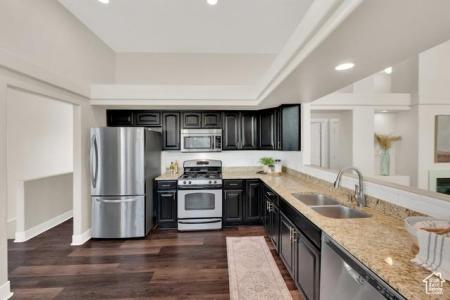 10756 S NAVARRO WAY W, South Jordan, 猶他州 84009, 美國
