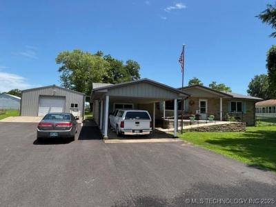 902 NE Rushwood Drive, Stigler, Oklahoma 74462