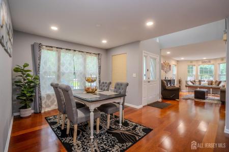108 Jared Drive, North Brunswick, Nueva Jersey 08902, Estados Unidos
