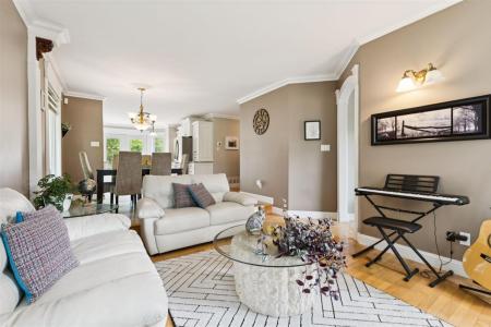 31  Rue Raymond, Val-des-Monts, Квебек J8N 7R6, Канада