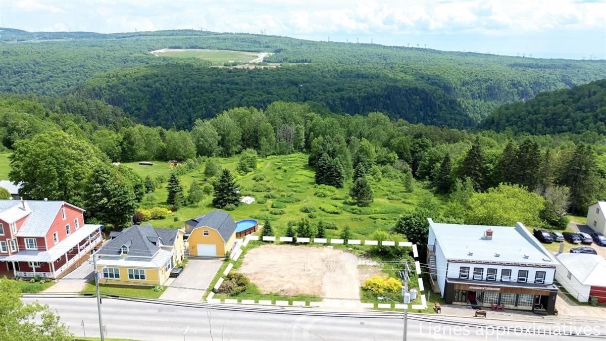 3480 Av. Royale, Saint-Ferréol-les-Neiges, Quebec G0A 3R0, Kanada