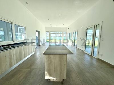 Haras S/N, Funes, Santa Fe 00001, Argentina