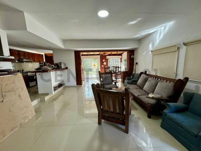Piriapolis 6402, Funes, Santa Fe 00001, ארגנטינה