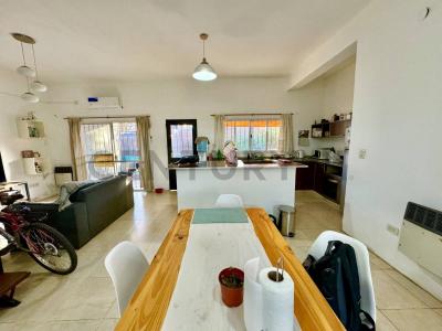 la rastra 2584, Funes, Santa Fe 00001, Argentina