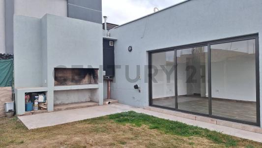 Bº GARDENS , Mayor Drummond, Mendoza 5507, Argentina