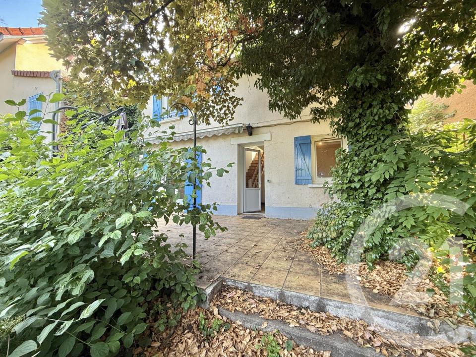 Moulins, Овернь 03000, Франция