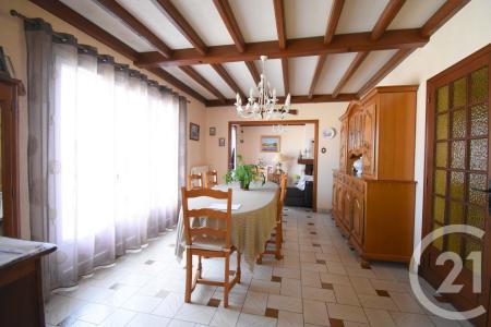 Creuzier Le Vieux, Auvernia 03300, Francia
