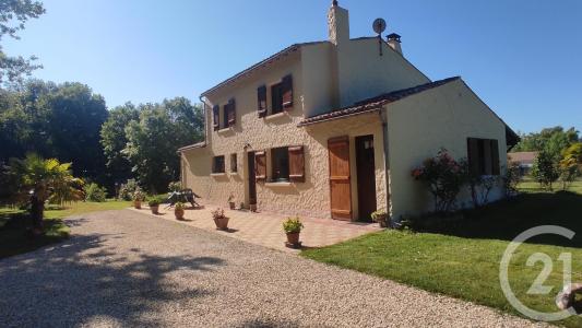 Saintes, Poitou-Charentes 17100, France