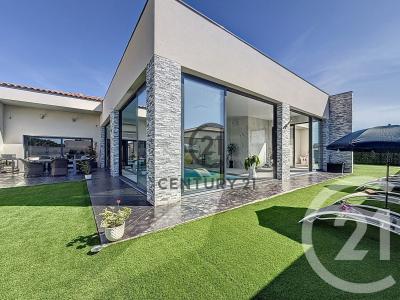 Llupia, Languedoc-Roussillon 66300, France