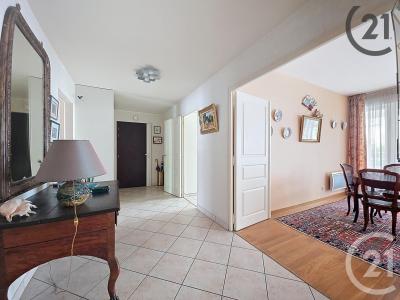 Reims, Champagne-Ardenne 51100, France