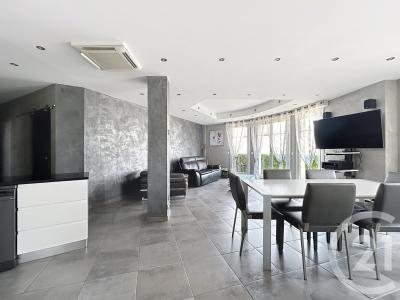 Courbevoie, Île-de-France 92400, アキタン