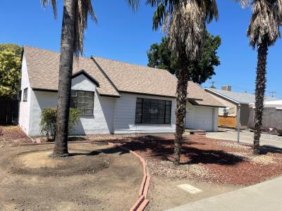 2616 W Iris Avenue, Visalia, Californie 93277, États-Unis